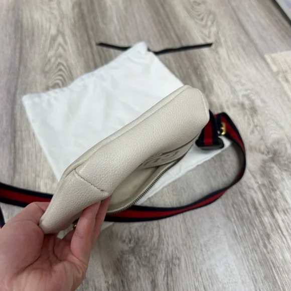 Gucci White Leather Belt Bag - Picture 5 of 14